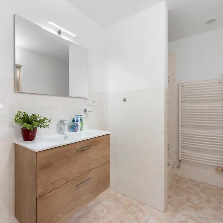Famelia Adults Only, Klid A Pohoda Pro Dospele 3* Valtice