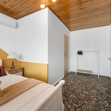 Famelia Adults Only, Klid A Pohoda Pro Dospele 3*