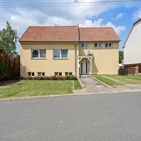 Famelia Adults Only, Klid A Pohoda Pro Dospele 3* Valtice