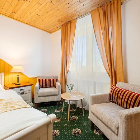 Famelia Adults Only, Klid A Pohoda Pro Dospele