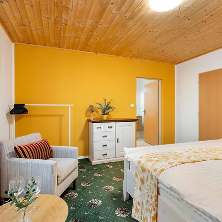 Famelia Adults Only, Klid A Pohoda Pro Dospele Casa de hóspedes 3*