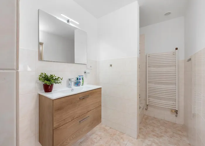 Famelia Adults Only, Klid A Pohoda Pro Dospele 3* Valtice
