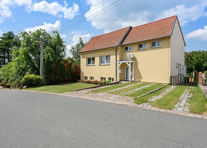 Famelia Adults Only, Klid A Pohoda Pro Dospele 3* Valtice